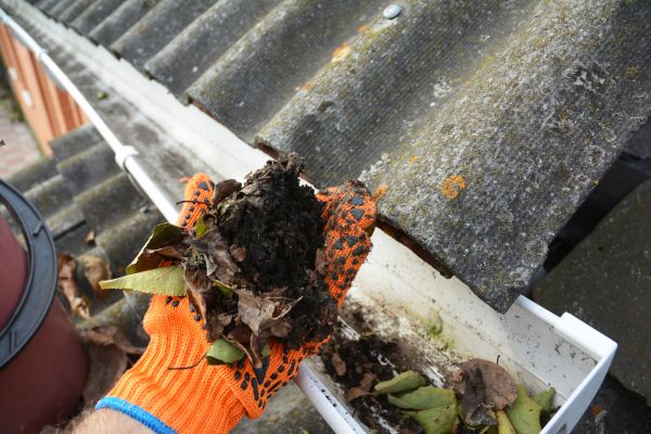 Seamless Gutter Cleaning in Matthews